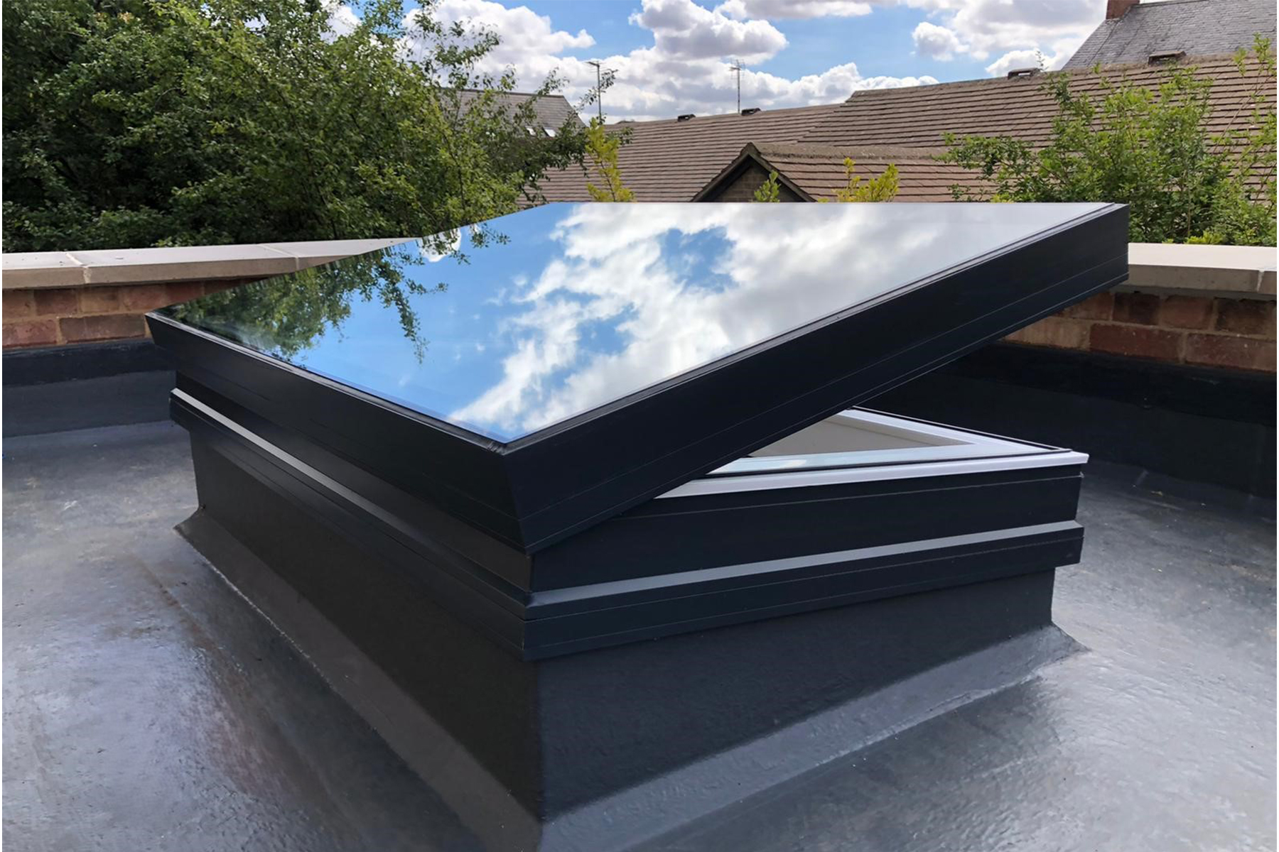 Skyway Manual Vent Flat Glass Rooflights